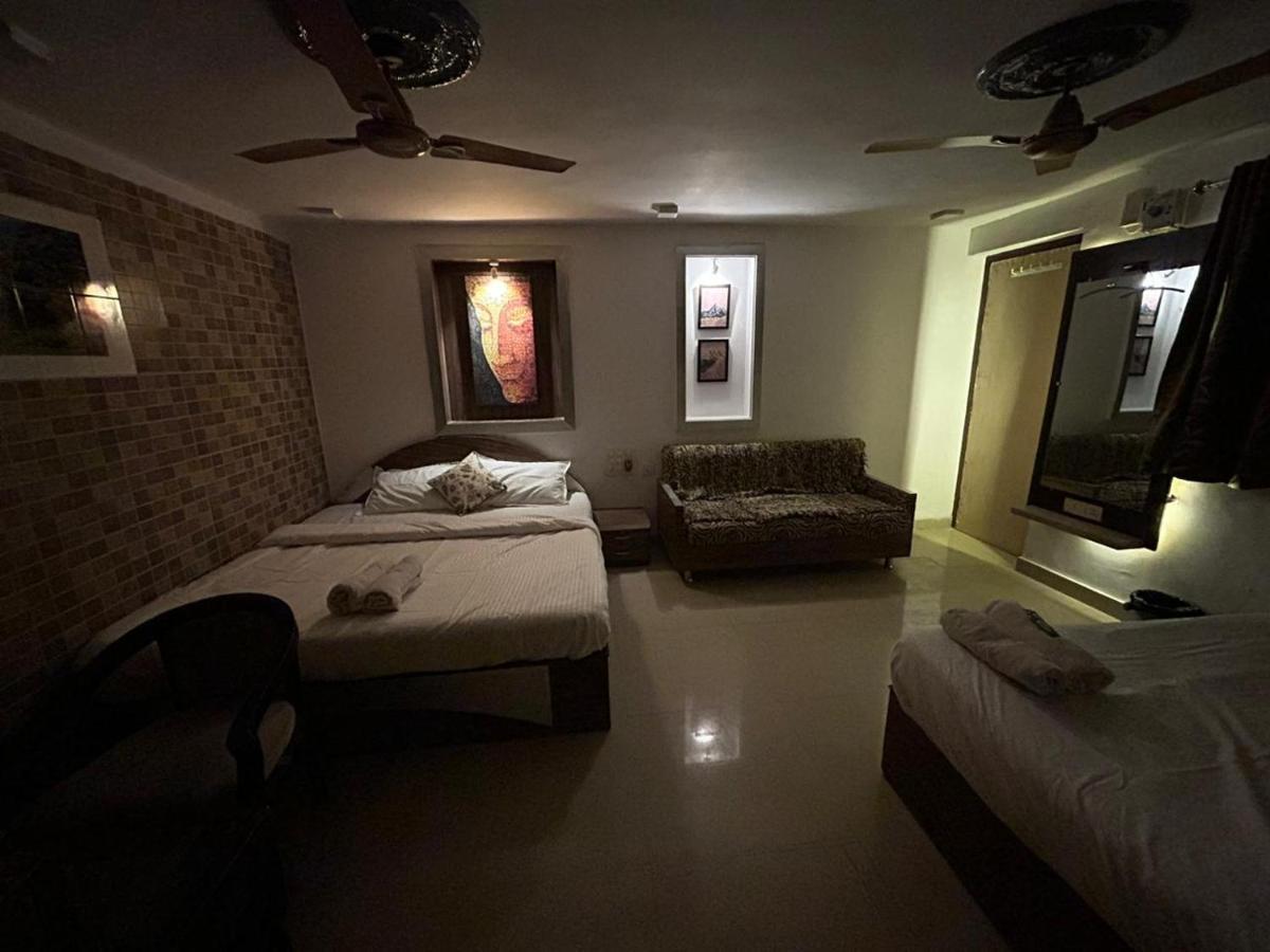 The Peach Tree Rooms Mount Abu Εξωτερικό φωτογραφία